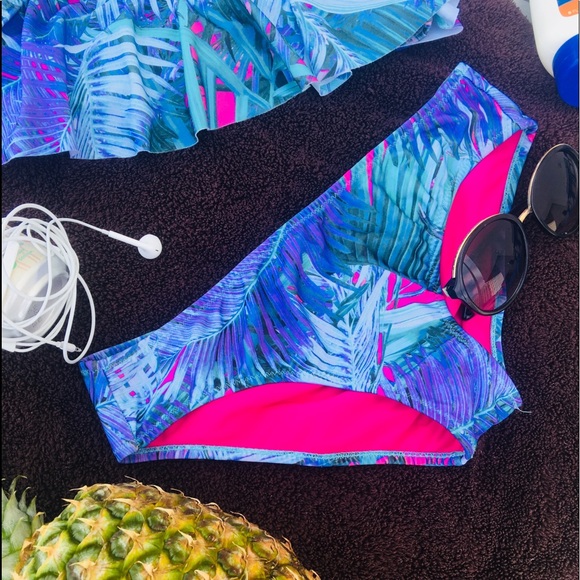 Aeropostale swimsuit - Picture 7 of 8